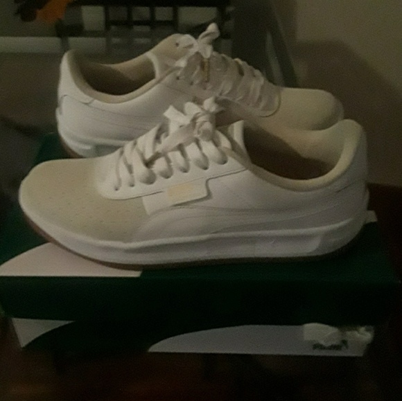 Whisper White & White'Gold Puma Sneakers - Picture 2 of 3